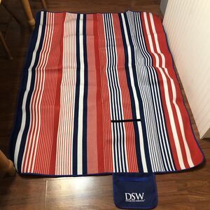 DSW Blanket Red White Blue Stripes Beach Picnic Throw Yoga Mat C‎